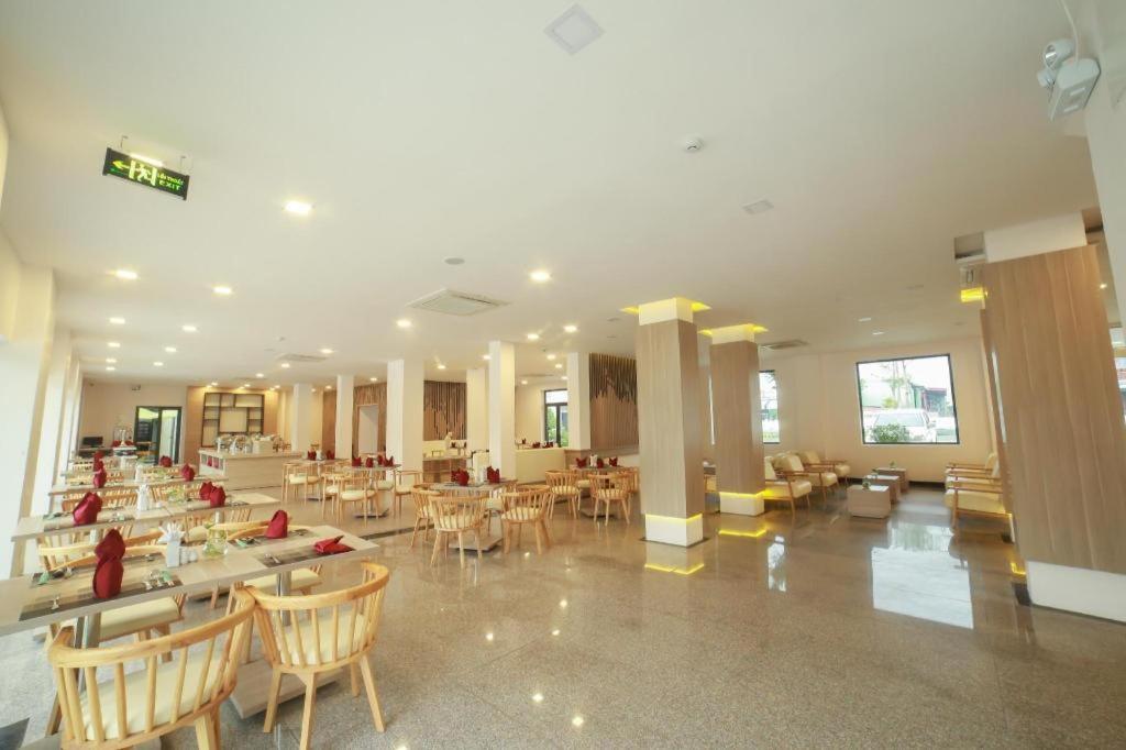 Green Hotel Da Nang Buitenkant foto
